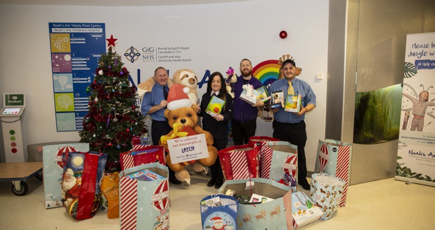 Stagecoach staff in the Rhondda Valleys spread the Christmas cheer by donating gifts to LATCH children’s hospital Stagecoach staff in the Rhondda Valleys spread the Christmas cheer by donating gifts to LATCH children’s hospital